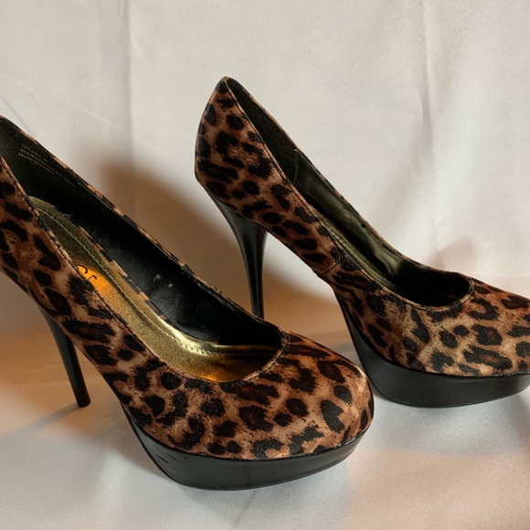 Gorgeous Rouge Helium Leopard Print Heels / Stilettos! - Picture 4 of 7